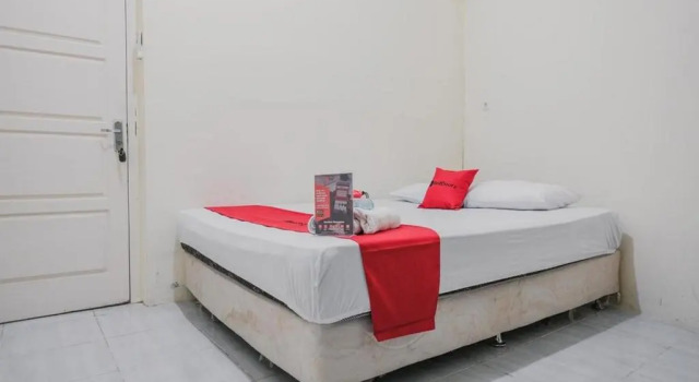 Двухместный номер Standard RedDoorz Syariah near Suzuya Mall Banda Aceh