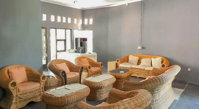 Taman Wisata Siwalk Cottage Syariah, Book Vacation Home Villas in North Cirebon, Villa