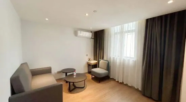 Люкс Superior Magnotel Classic (Changshu TongjiangRoad Yu Mountain Scenic TongjiangRoad Area)