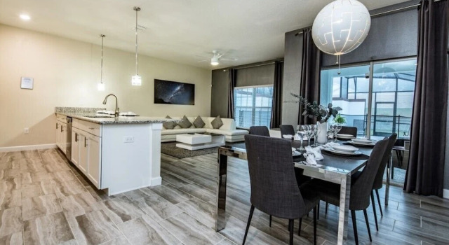 Коттедж Stylish 4 Bed 3 Ba Pool Home