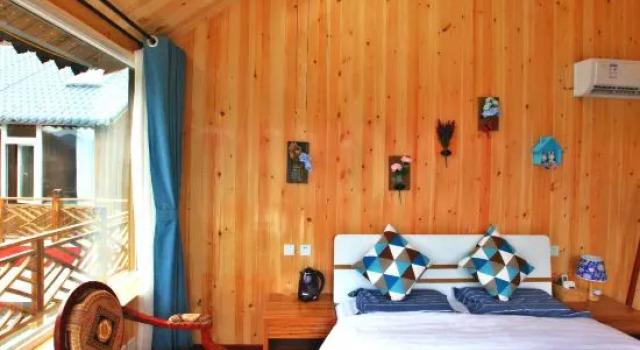 Люкс Deluxe Shanli Renjia Hostel