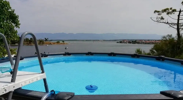 Ljilja - 10m From the sea With Parking - A3, Đặt Khách sạn Khách sạn ở Nin có hồ bơi, Hồ bơi