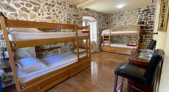 Кровать в общем номере Tequila Bar Hostel