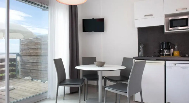 Апартаменты c 1 комнатой seafront Résidence Coté Mer