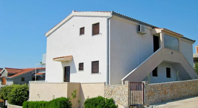 Apartments Antun
