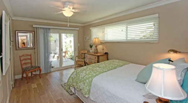 W. Bay Ave (68433) - 2 Br townhouse by RedAwning, Забронировать Апартаменты/квартира Апартаменты Ньюпорт-Бич, рядом с Linda Island, Апартаменты/квартира