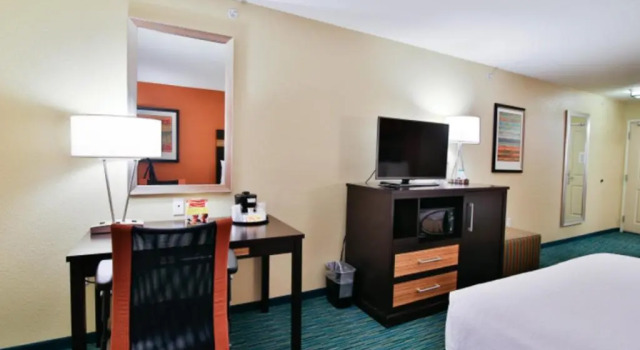 Двухместный номер Executive Holiday Inn Bismarck by IHG