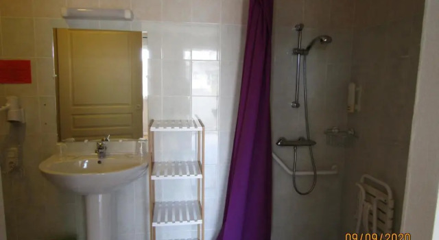 Трёхместный номер Standard Le Mareuillais Hotel-Restaurant