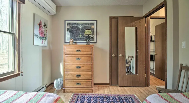 Коттедж Cozy Wintergreen Cabin Near Mountain Inn & Slopes!