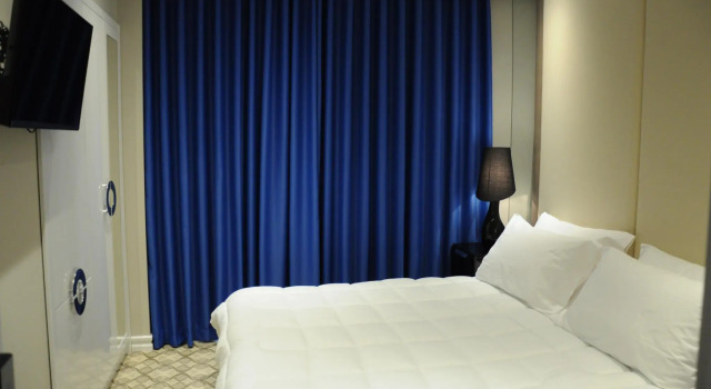 Двухместный номер Standard Senator Hotel