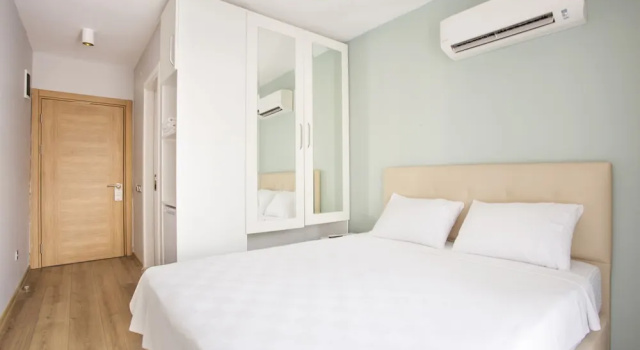 Standardowy dwuosobowy pokój i balkonem i z częściowym widokiem na morze Pharos Hotel