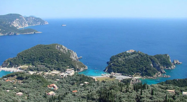 Вилла с 3 комнатами с видом на море Villa Tango