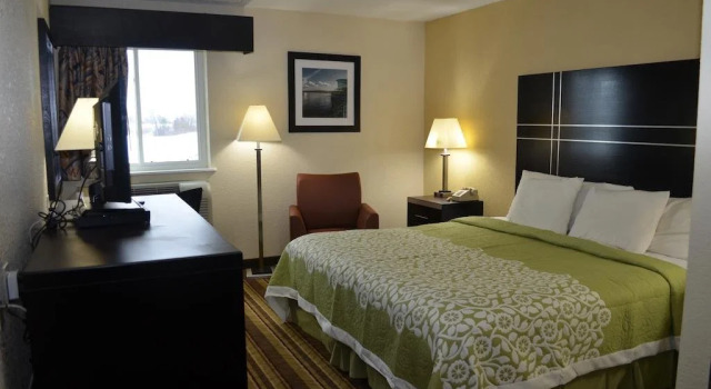 Days Inn Harriman Near Woodbury Commons Outlets, 预订 酒店 Harriman 纽约州