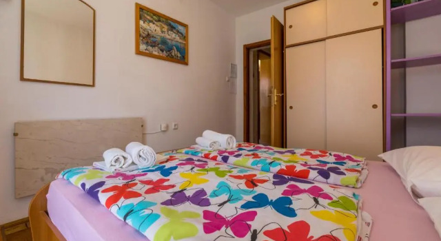Apartment Katnić 1-2-3