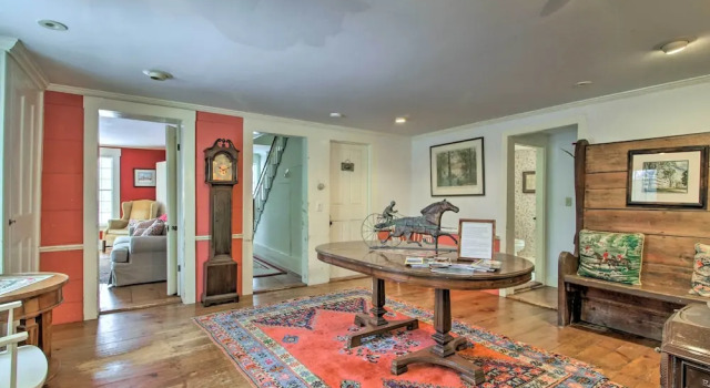 Historic Bradford Home - 8 Mi to Mount Sunapee!, Boek Hotel Bradford Verenigde Staten