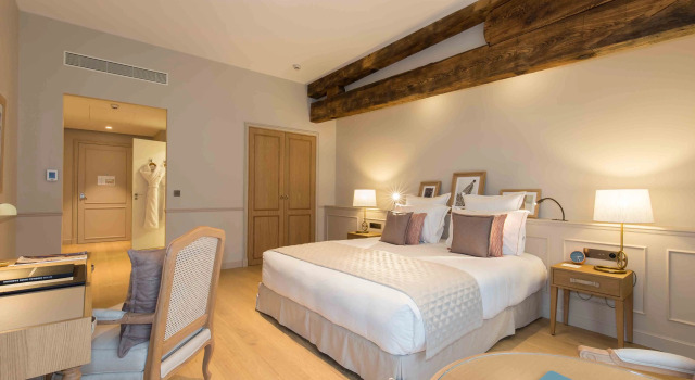 Номер Deluxe Hôtel Chais Monnet & Spa