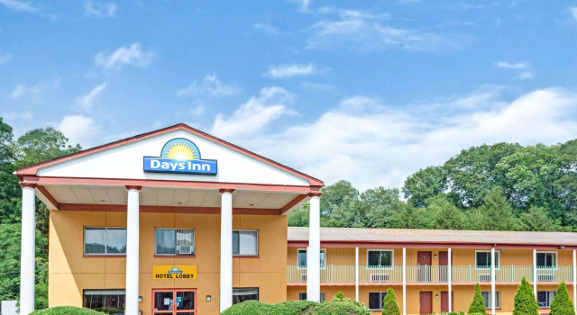 Days Inn & Conference Center by Wyndham Branford New Haven, Book Hotel Branford Connecticut
