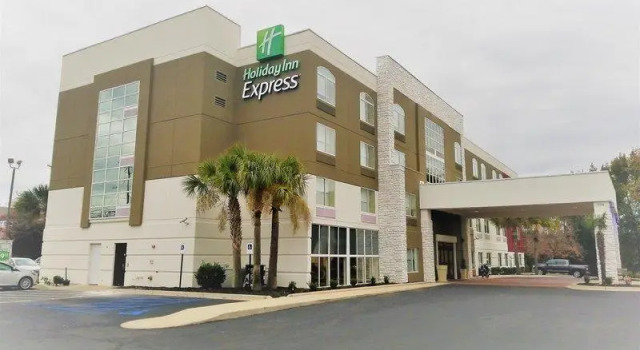 Люкс Holiday Inn Express Columbia NE - Fort Jackson by IHG