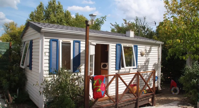 Camping les Fontanettes, Забронировать Кемпинг Кемпинги и глэмпинги Ла-Сен-сюр-Мер, Кемпинг