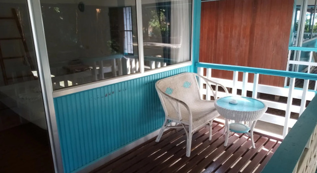 Бунгало Standard с балконом Blu' Beach Bungalows