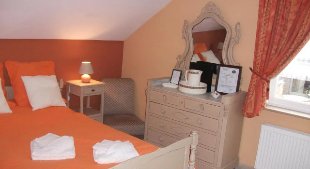 B&B Le Club de la Source, Boek Bed and Breakfast Hannuit Burdinale & Mehaigne