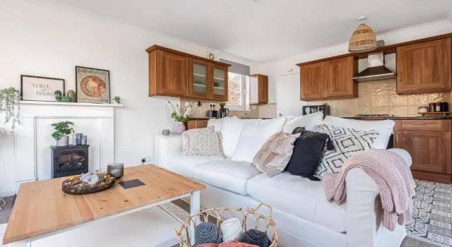 Апартаменты 2 Bed in Historic Tonbridge - 35 Mins From London
