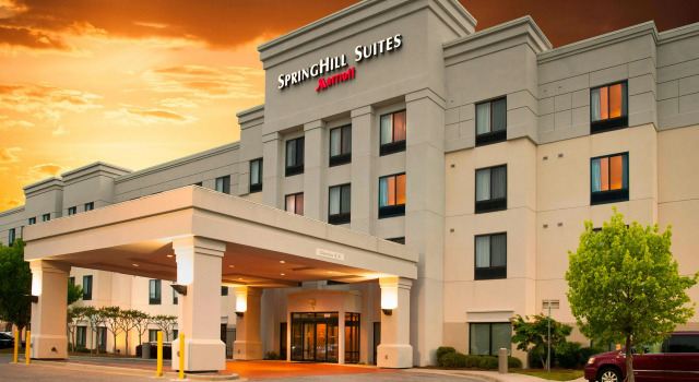 SpringHill Suites Birmingham Colonnade, Reserva ahora Hotel Hoteles en Birmingham con piscina, Piscina