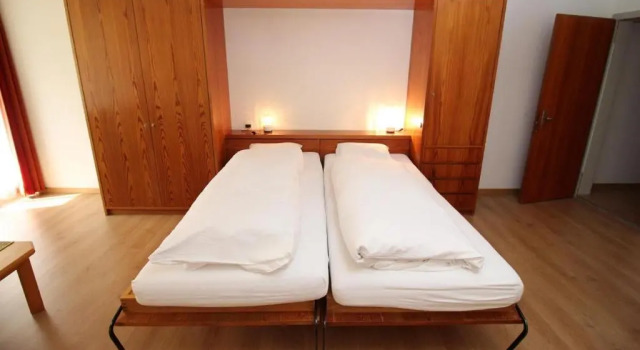 Allod Bad 508, Book Hotel St. Moritz 