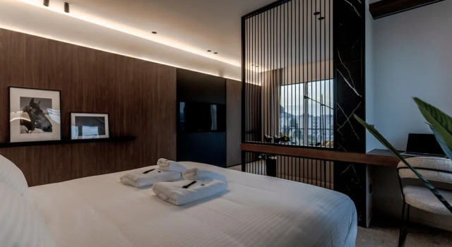Четырёхместный люкс Executive Athinaion Recreation Suites
