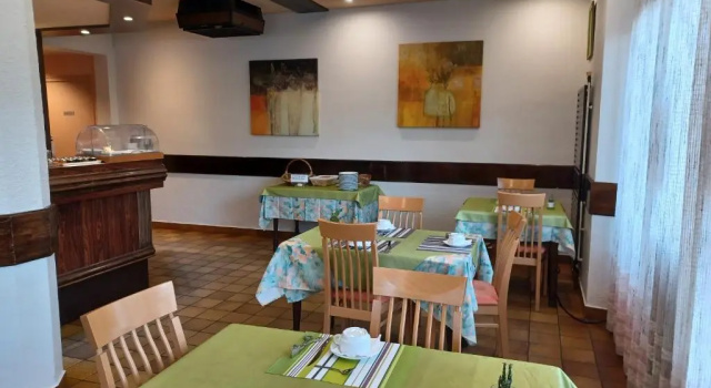 Двухместный номер Standard Logis Hôtel Restaurant Bellevue Annecy
