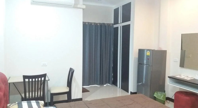 Natcha Casa Rico Residence, Varaa Hotelli Hotellit North-Eastern Thailand pysäköinnillä, Pysäköinti