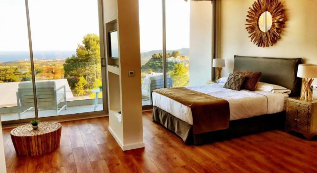 Puig Campana Nature Suites Hotel & BTT