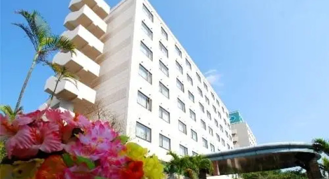 Кровать в общем номере (женский номер) Route Inn Grantia Ishigaki