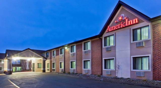 AmericInn Council Bluffs, Varaa Hotelli Council Bluffs Iowa