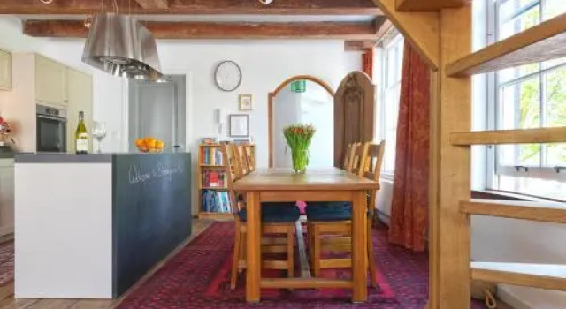 Former Rembrandt workshop two bedroom B&B, Забронировать Апартаменты/квартира Апартаменты Амстердама, рядом с Новая церковь, Апартаменты/квартира