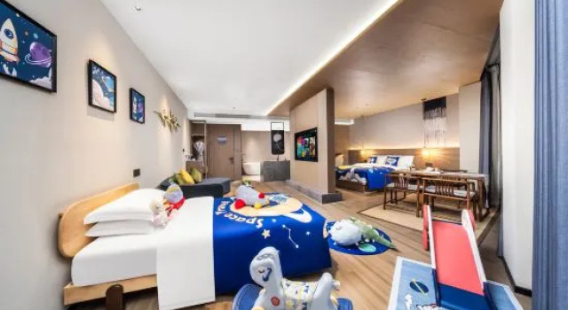 Семейный люкс Zhuzhu International Hotel (Jinyi Times Square)