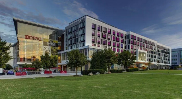 Номер Standard Aloft by Marriott Durham Downtown