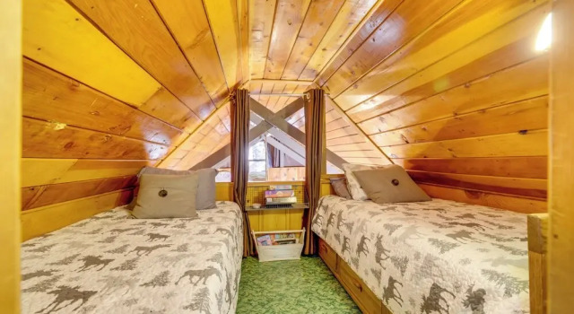 14 Mi to Slopes: Long Barn Cabin w/ Fire Pit!, Buchen Sie Ferienhaus Long Barn Kalifornien