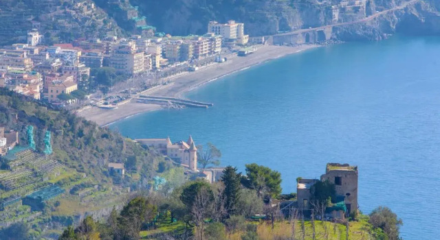 AMORE RENTALS - Residenza Rosalia, Забронировать Отель Равелло Побережье Амальфи, рядом с Duomo di Ravello