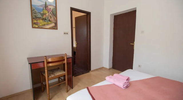 Apartments and Room Ruzica
