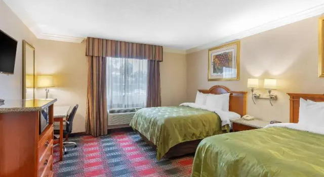 Люкс Quality Inn & Suites Oceanside Near Camp Pendleton