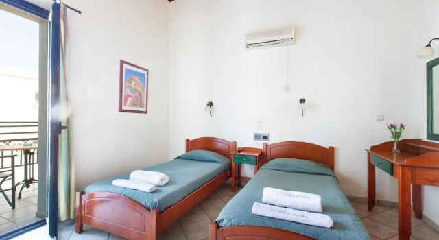 Апартаменты Цокольный этаж Alkionides Seaside Apartments