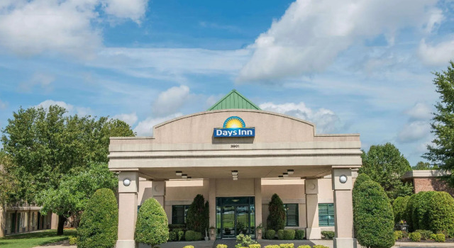Четырёхместный номер Standard Days Inn by Wyndham Paducah I-24 Exit 4