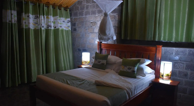 Kyangabi Crater Resort, Book Resort Western Uganda National Parks 