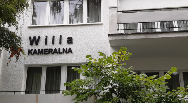 Bursztyn, Varaa Hotelli Brzezno 