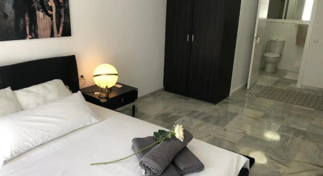 Little Paradise close to La Sala in Puerto Banus / quiet, Забронировать Отель Марбелья Коста-дель-Соль, рядом с Casino Marbella