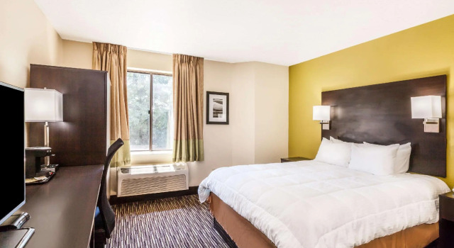 Двухместный люкс Baymont by Wyndham Newark at University of Delaware