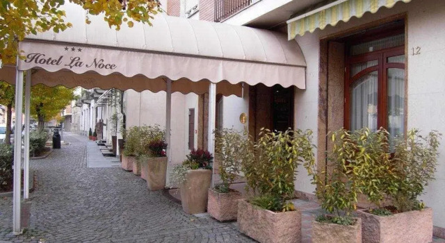 Hotel La Noce, Book Hotel Chivasso Monferrato