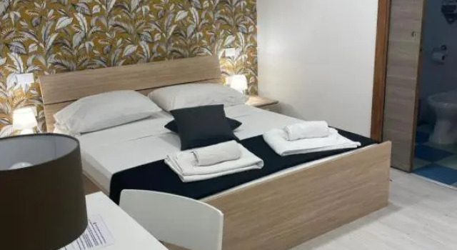 Standard- tredobbelt værelse Central Rooms 128