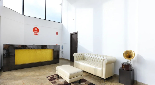 OYO 13838 Ramana Holiday Inn, Забронировать Отель Отели штата Тамилнада с завтраком, Завтраки